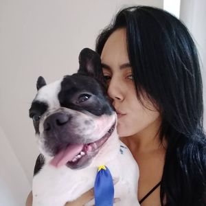 Meet your Posher, Raquel